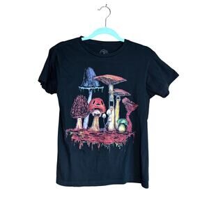 Lyndsy Paynter Mushroom Art Black T-Shirt, Size S, GUC